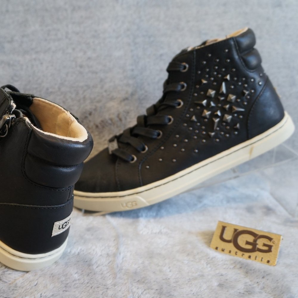 UGG - GRADIE DECO STUDS SNEAKERS "NEW"
